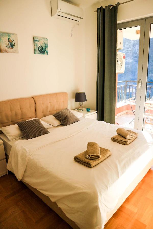 Lavender Bay Apartments D3&D5 Donji Morinj Eksteriør billede