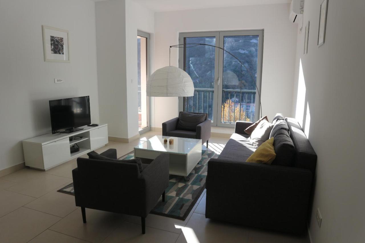 Lavender Bay Apartments D3&D5 Donji Morinj Eksteriør billede